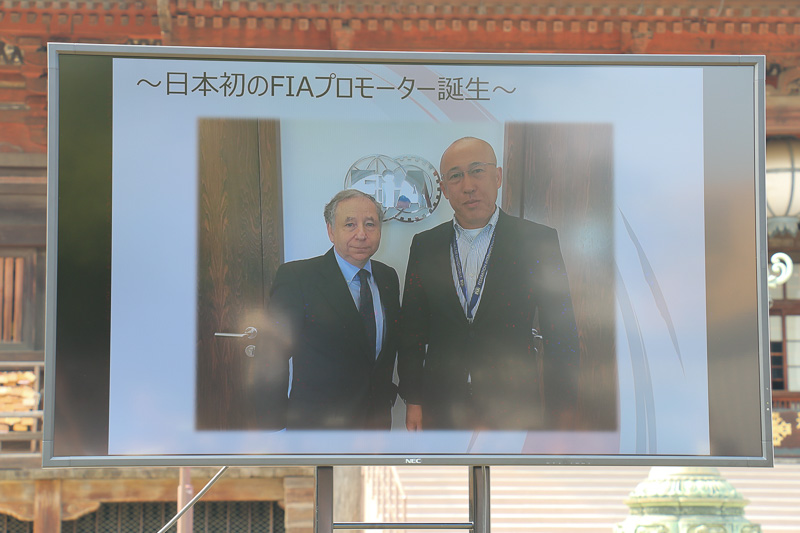 FIAの会長であるジャン・トッド氏も、モータースポーツ人口を拡大する新たな競技としてドリフトを強く押し進めているという