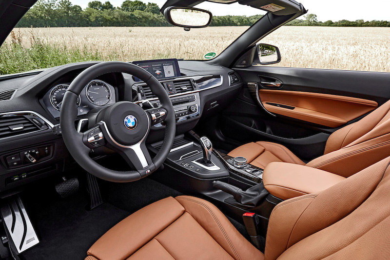 「220d カブリオレ」のインテリア