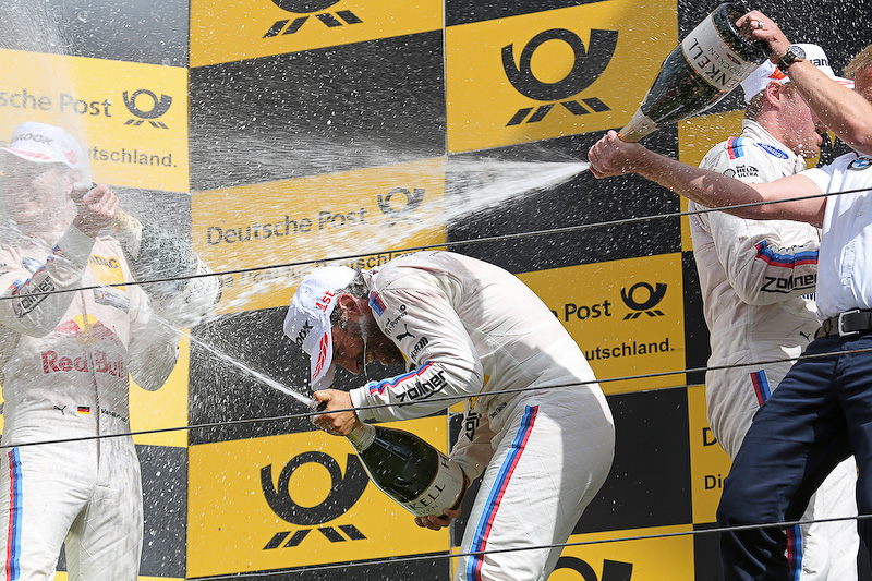 表彰台を独占したBMW勢。左から2位のマルコ・ウィットマン選手（BMW Team RMG）、優勝のティモ・グロック選手（BMW Team RMR）、3位のマキシム・マルタン選手（BMW Team RMR）