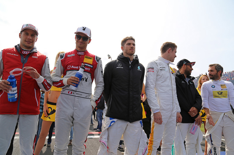 レース2前のセレモニー