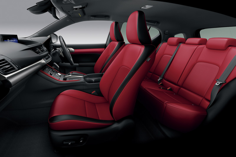 多彩なインテリアカラーとオーナメントパネルの組み合わせが可能