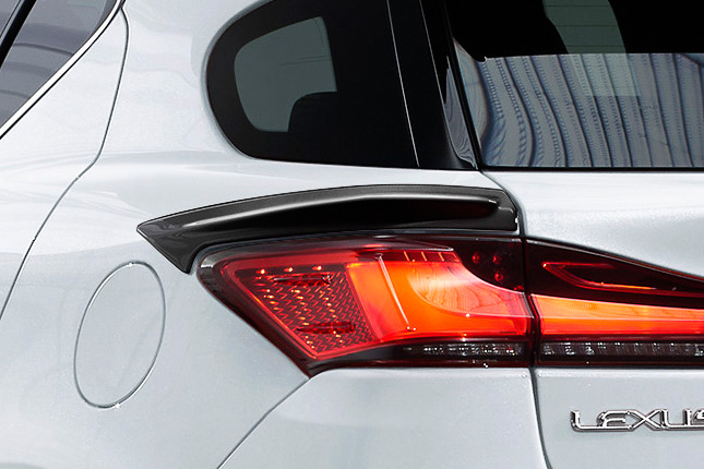 クォーターパネルスポイラー（BLACK EDITION：税別2万3000円）