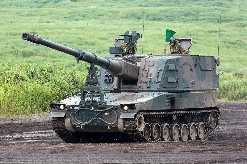 99式自走155mmりゅう弾砲