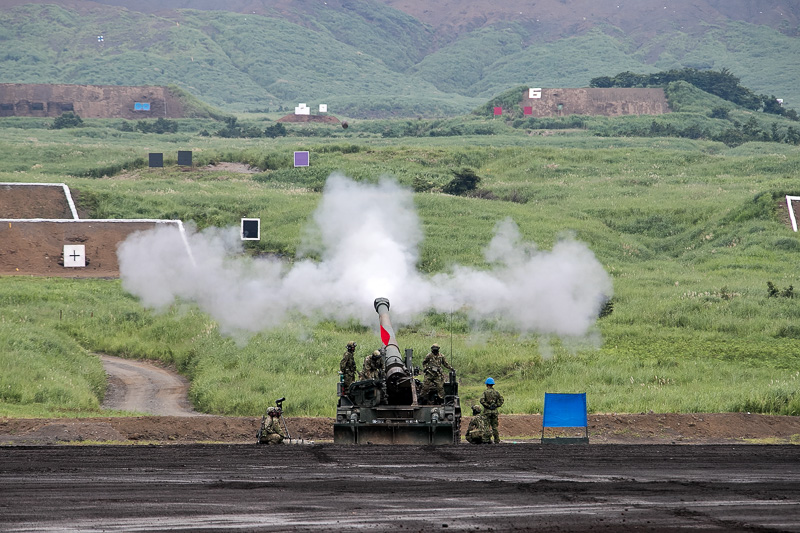 203mm自走りゅう弾砲