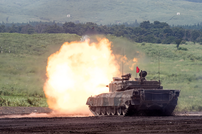 戦車火力が上陸部隊に直接攻撃を行ない島嶼部を奪回
