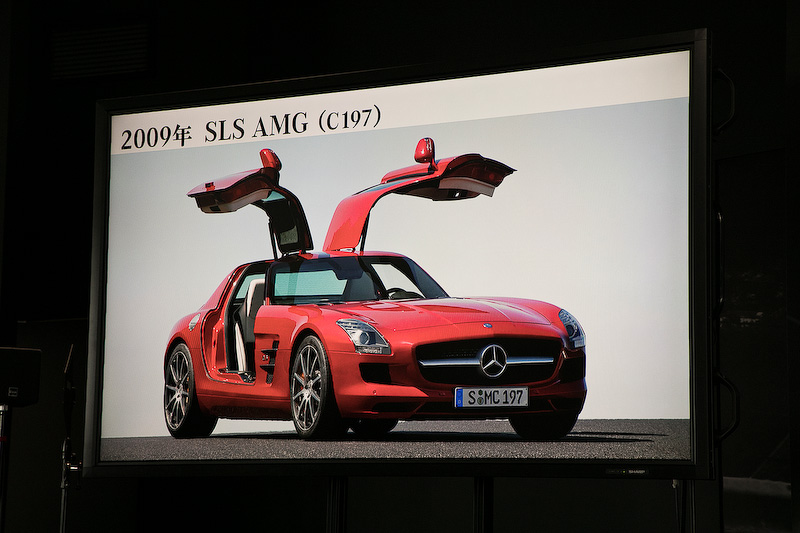 C 36 AMGはデビューから20年以上経った今でもファンが多く、AMGの高い技術力を示している1台。SLS AMGにはAMGの原点とも言えるモータースポーツの世界で活躍するレーシングカーで、SLS AMG GT3も作られた