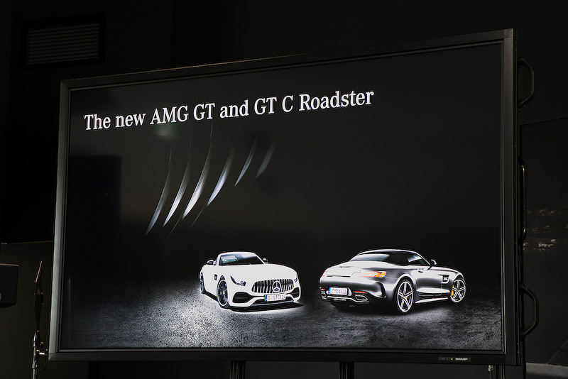 AMG GT ロードスターの最高出力は350kW（476PS）、最大トルクは630Nm。AMG GT C ロードスターの最高出力は410kW（557PS）、最大トルクは680Nmだ