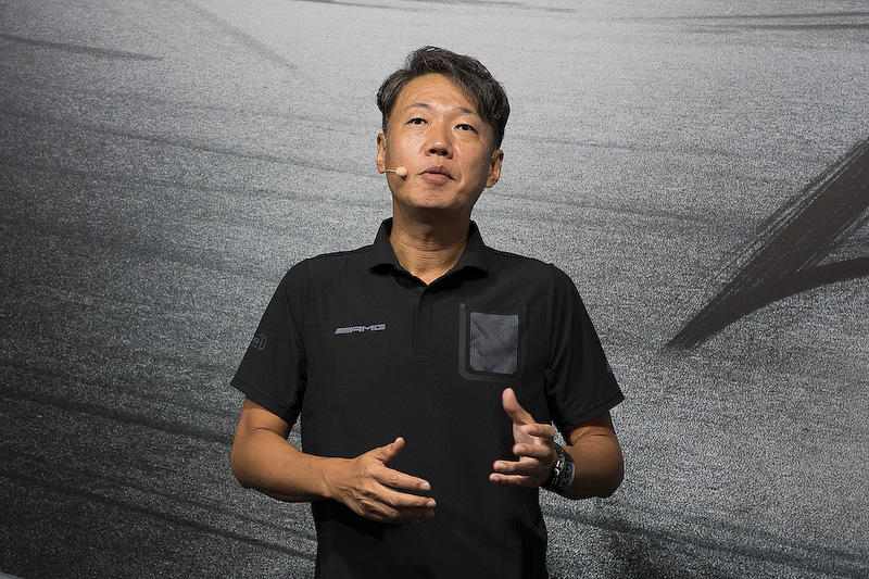 再び上野氏が登場して、AMG50周年を記念して発売された各モデルの価格を発表