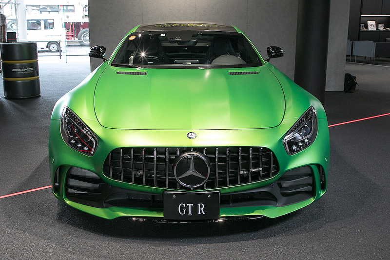 メルセデスAMG GT Rの価格は2300万円