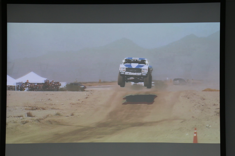 BFGoodrichは「世界で最も過酷なオフロードレース」とも呼ばれる「MINT400」など数多くのレースに参加。レースマシンの足下を支え、耐久性を磨き上げている