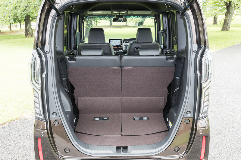 ラゲッジスペースのアレンジ