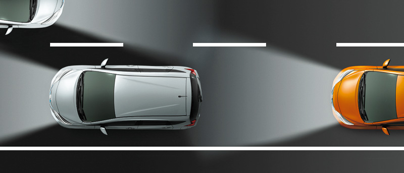 「ハイビームアシスト」を一部のグレードを除いて標準装備化