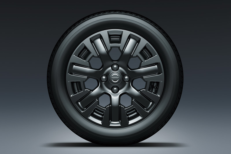 ブラックアローで採用されるグロスブラック16インチアルミホイール