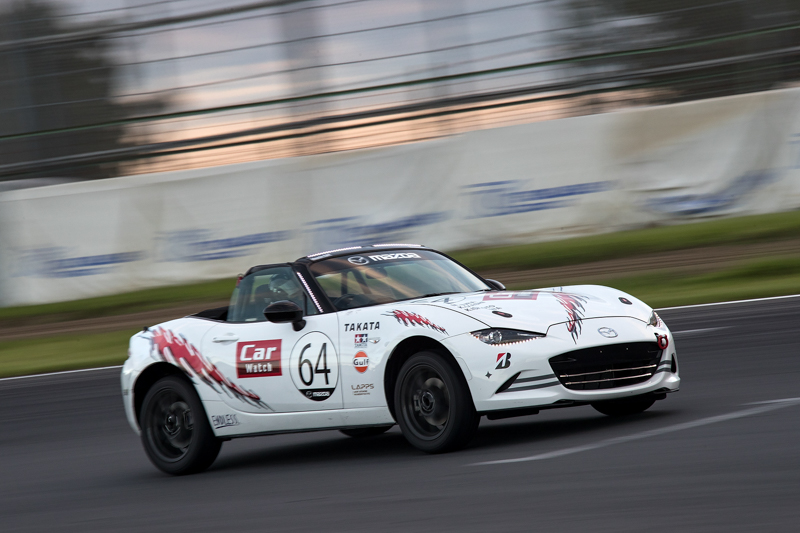 Car Watchチームの「Car Watchロードスター」。メディア4耐は各車イコールコンディションのワンメイクレースだ