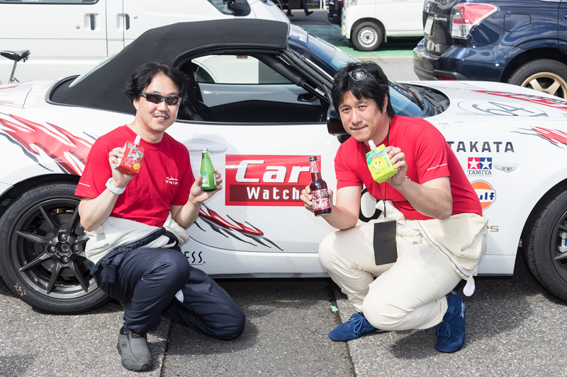 マツダからは広島の名産品とお好み焼きをいただいた