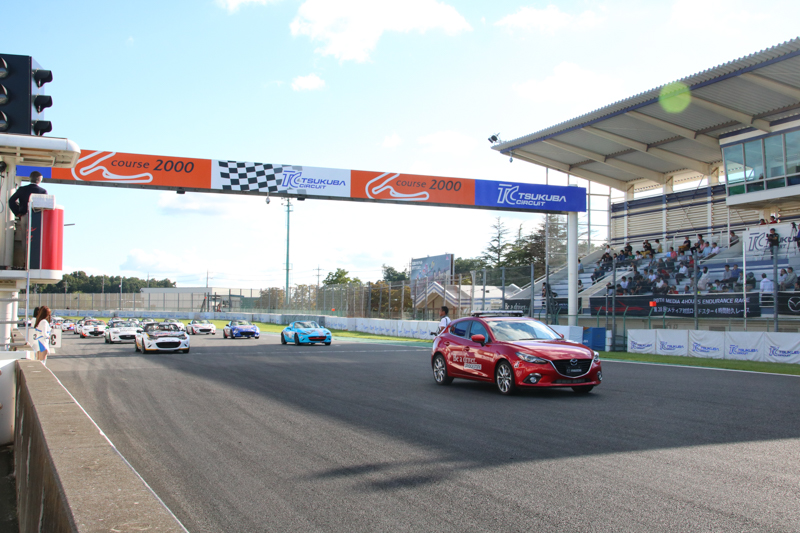 いよいよフォーメーションラップがスタート