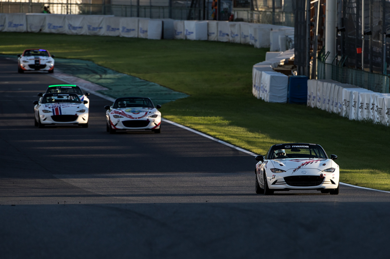 第2ドライバーの西村直人氏が走行中