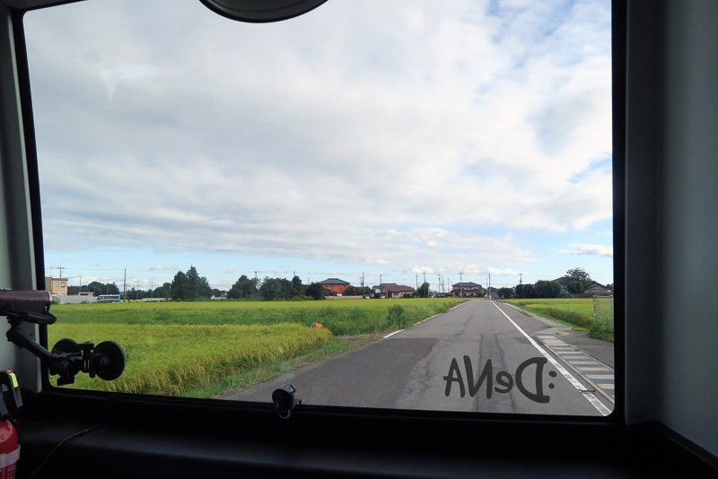 走行中の様子。今回の試乗では、時速5km程度で非常にゆっくりと走行した