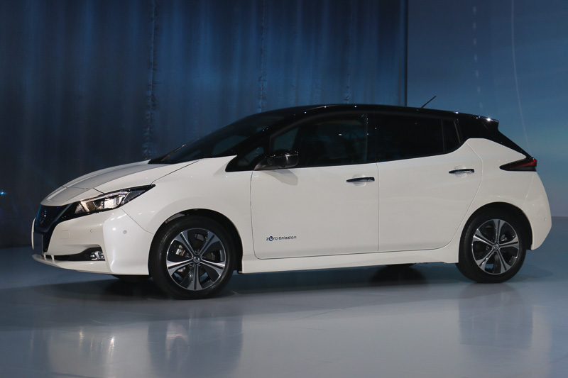 ボディサイズは4480×1790×1540mm（全長×全幅×全高）、ホイールベースは2700mmで全車同一。車両重量は1490kg～1520kg