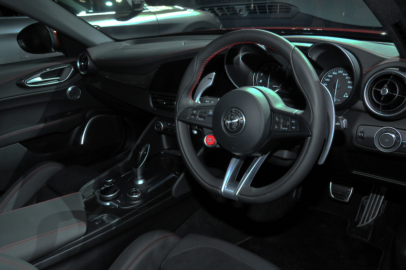 ジュリア クアドリフォリオのインテリア