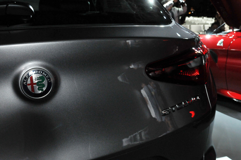 1年以内での日本導入がアナウンスされたアルファ ロメオブランド初のSUV「ステルヴィオ」