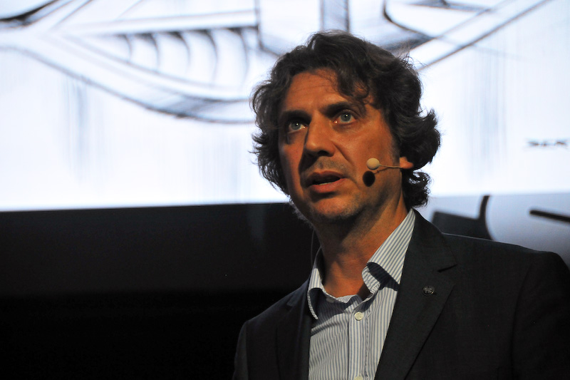 伊アルファ ロメオ エクステリア・チーフデザイナーのアレッサンドロ・マッコリーニ氏