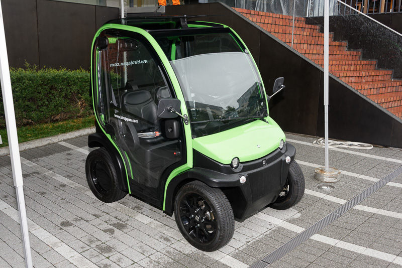 ボディカラーがグリーンのBIRO。標準色はこのほかにブラックとホワイトが用意されている