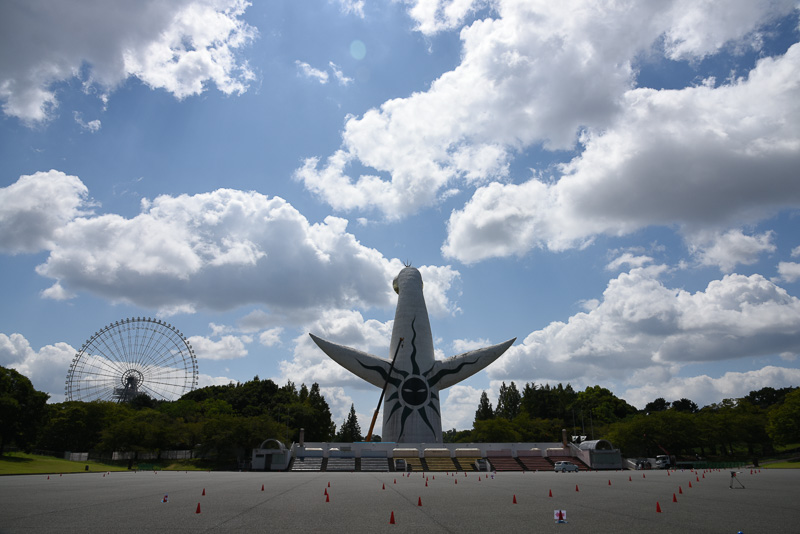 試乗会場は万博公園の特設コース