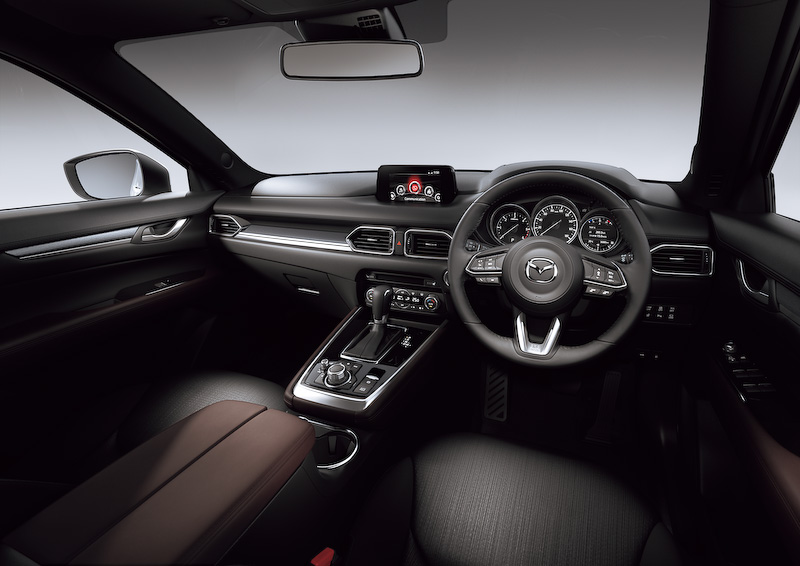 「XD PROACTIVE」の「ブラック＆ディープレッド」内装