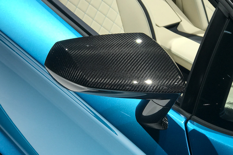 新型アヴェンタドール S ロードスター