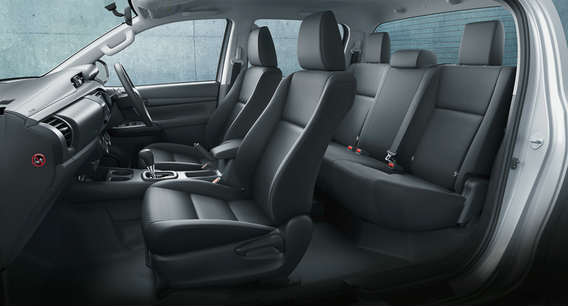 Xグレードのキャビンスペース