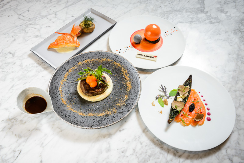 「マクラーレン・ホンダ スペシャルスイート宿泊プラン」宿泊者向け特別ディナー（写真提供：ヒルトン東京お台場）