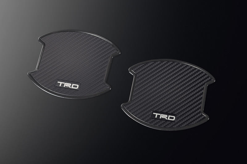 「ドアハンドルプロテクター」（税別3000円/1セット、税別6000円/1台）