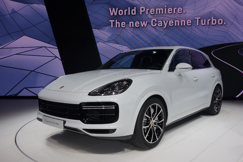 新型カイエン ターボは“第3世代カイエン”のトップモデルとなる1台