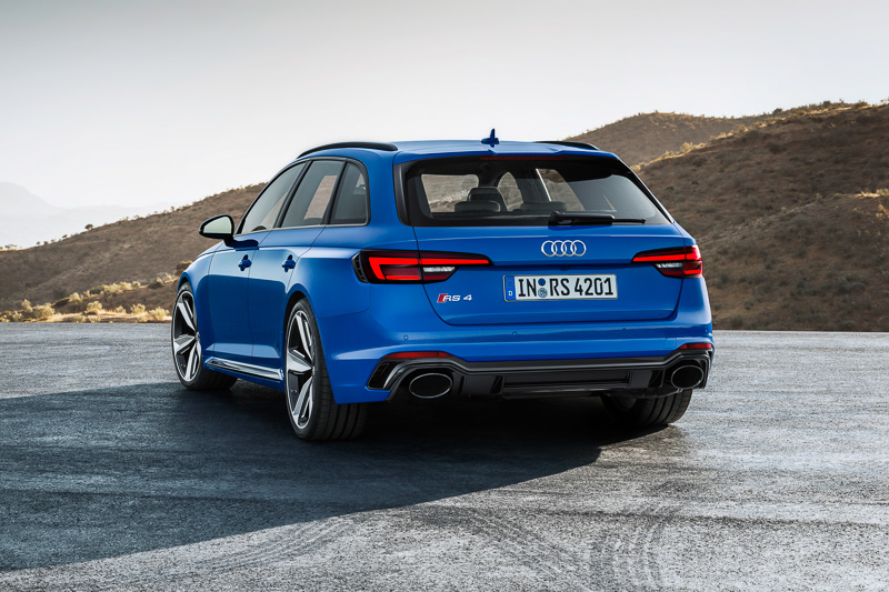 新型RS 4 アバントのエクステリア