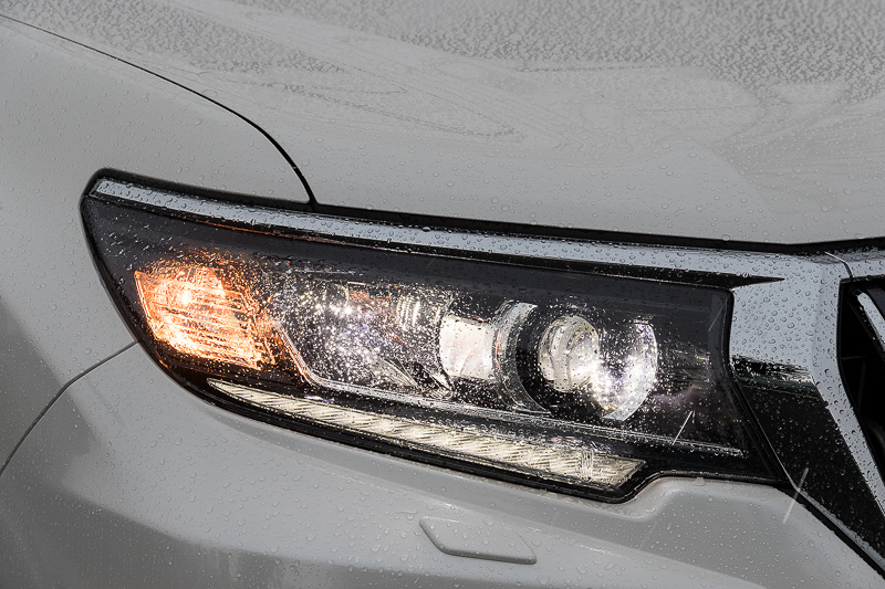 LEDヘッドライト