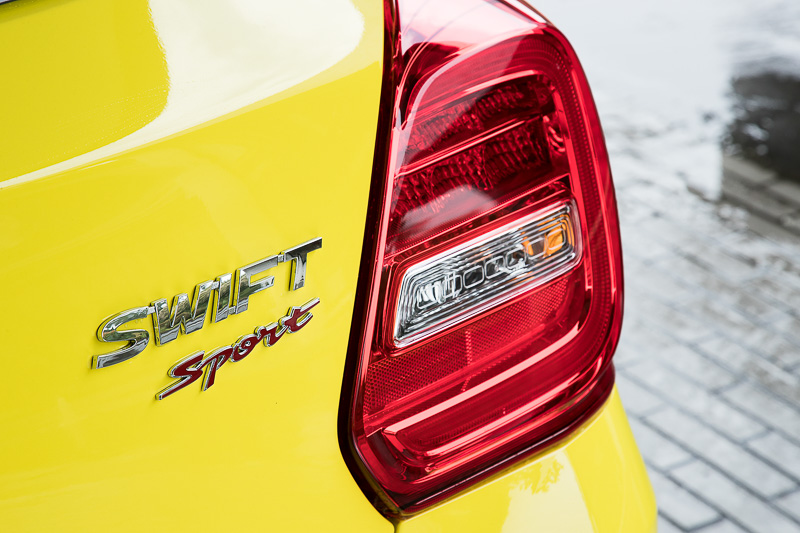 リアゲートのバッヂ