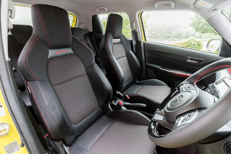 内部構造から見直した新開発のフロントシート。先代モデルより1台あたり7.6kgも軽量化されている