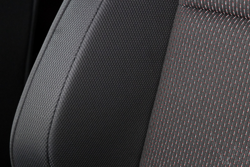 センターとサイドで表皮が異なる