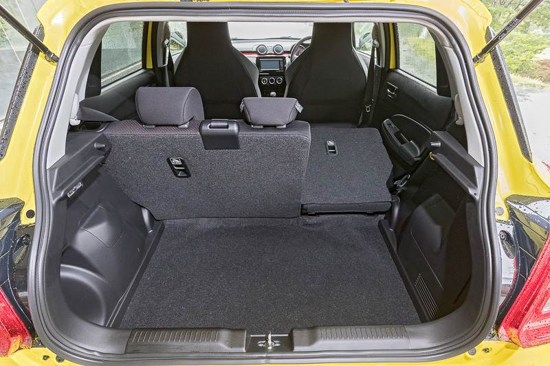 ラゲッジスペース