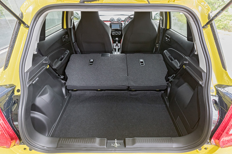 ラゲッジスペース