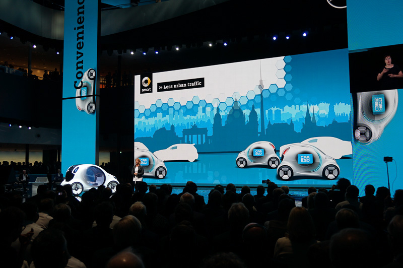 smart vision EQ fortwoの機能を説明するスライド