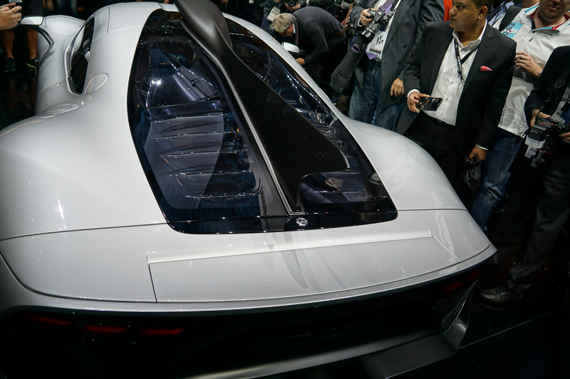 コックピット上にはエアインテークが