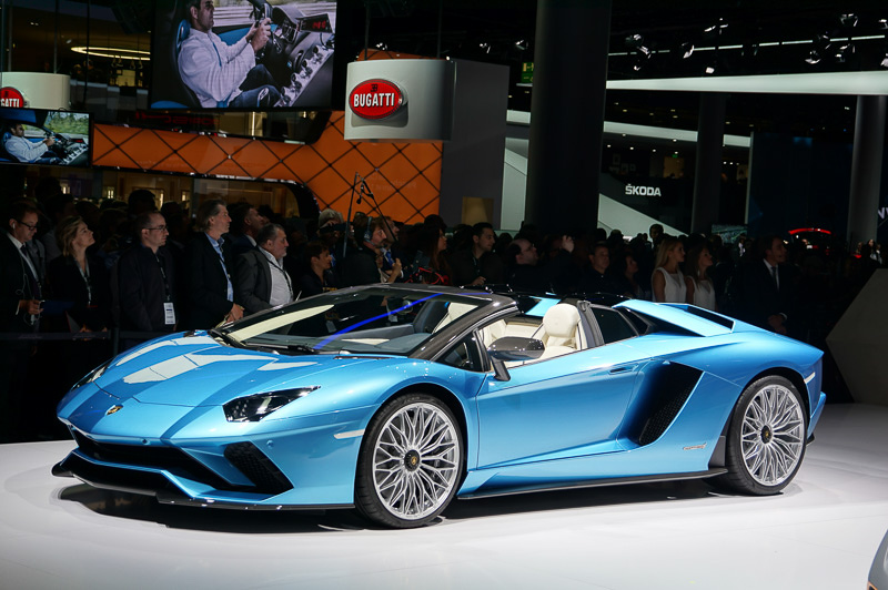 アヴェンタドール S ロードスター