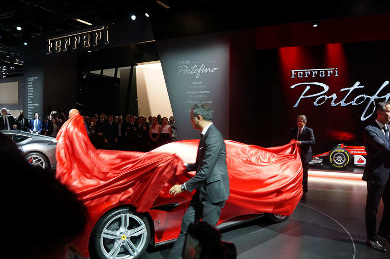 記者会見の最後にアンベールされてPortofinoが公開された