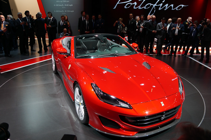 フロントセクション