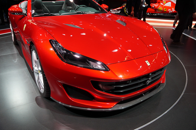 フロントセクション