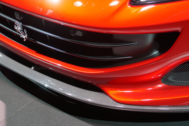 フロントセクション