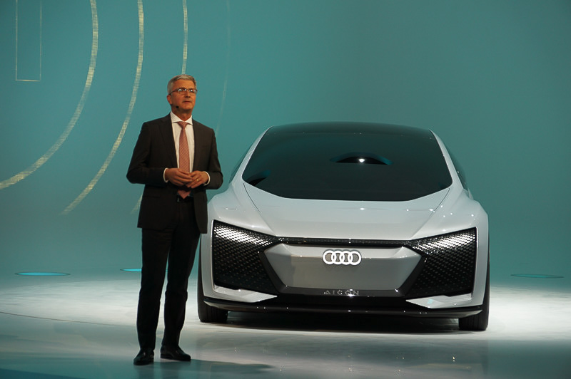 Audi AG 取締役会長 ルパート・シュタートラー氏