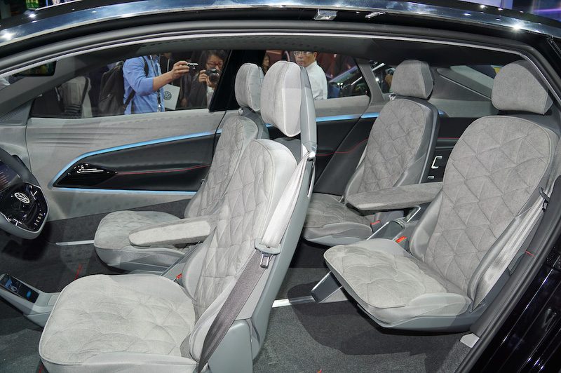 特徴的なBピラーレス